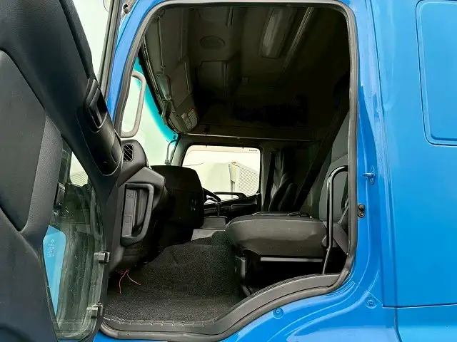 日野 プロフィア 大型 ウイング ハイルーフ エアサスの中古トラック画像12