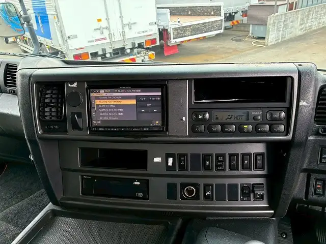 日野 プロフィア 大型 ウイング ハイルーフ エアサスの中古トラック画像14