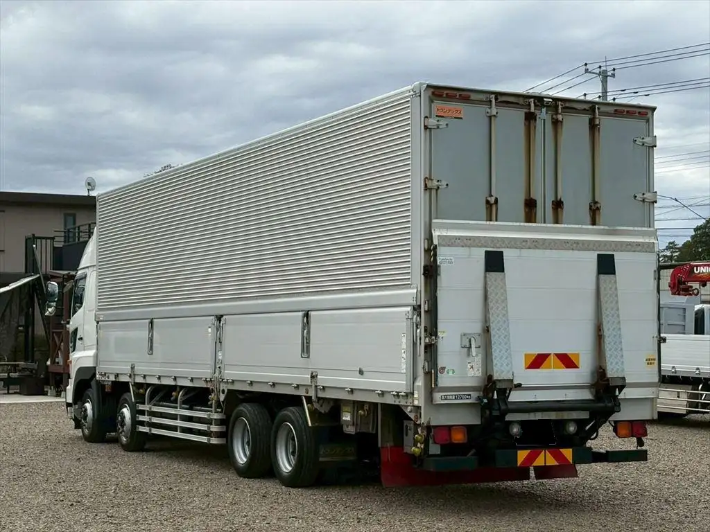 日野 プロフィア 大型 ウイング パワーゲート ハイルーフの中古トラック画像4