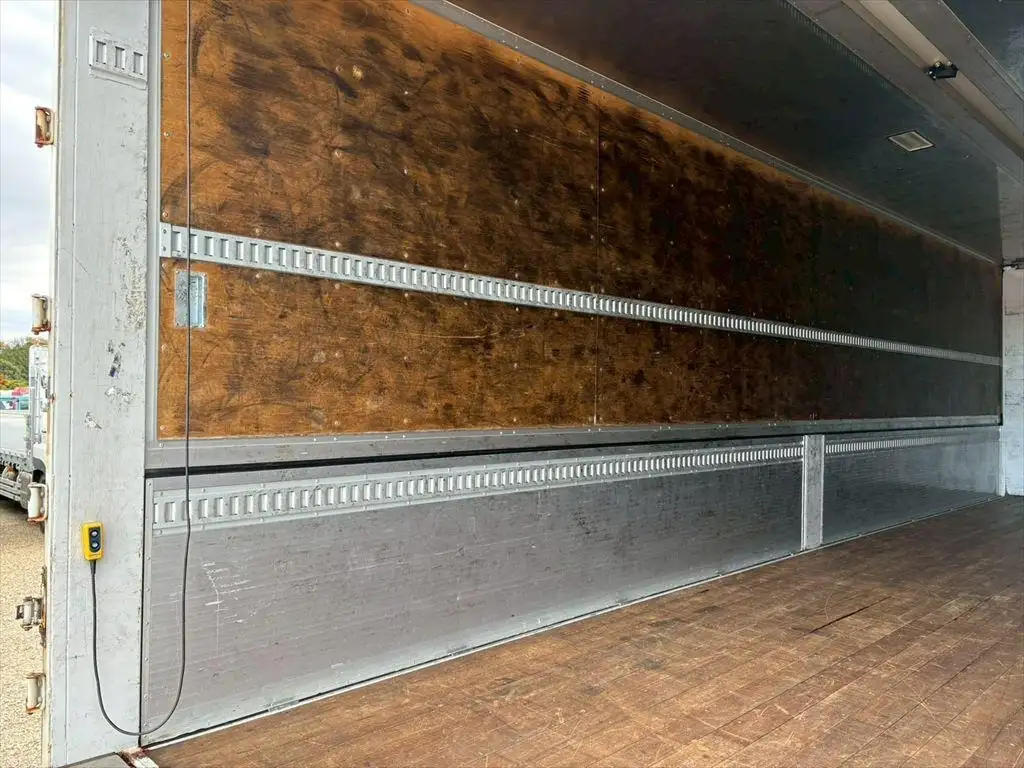 日野 プロフィア 大型 ウイング パワーゲート ハイルーフの中古トラック画像8