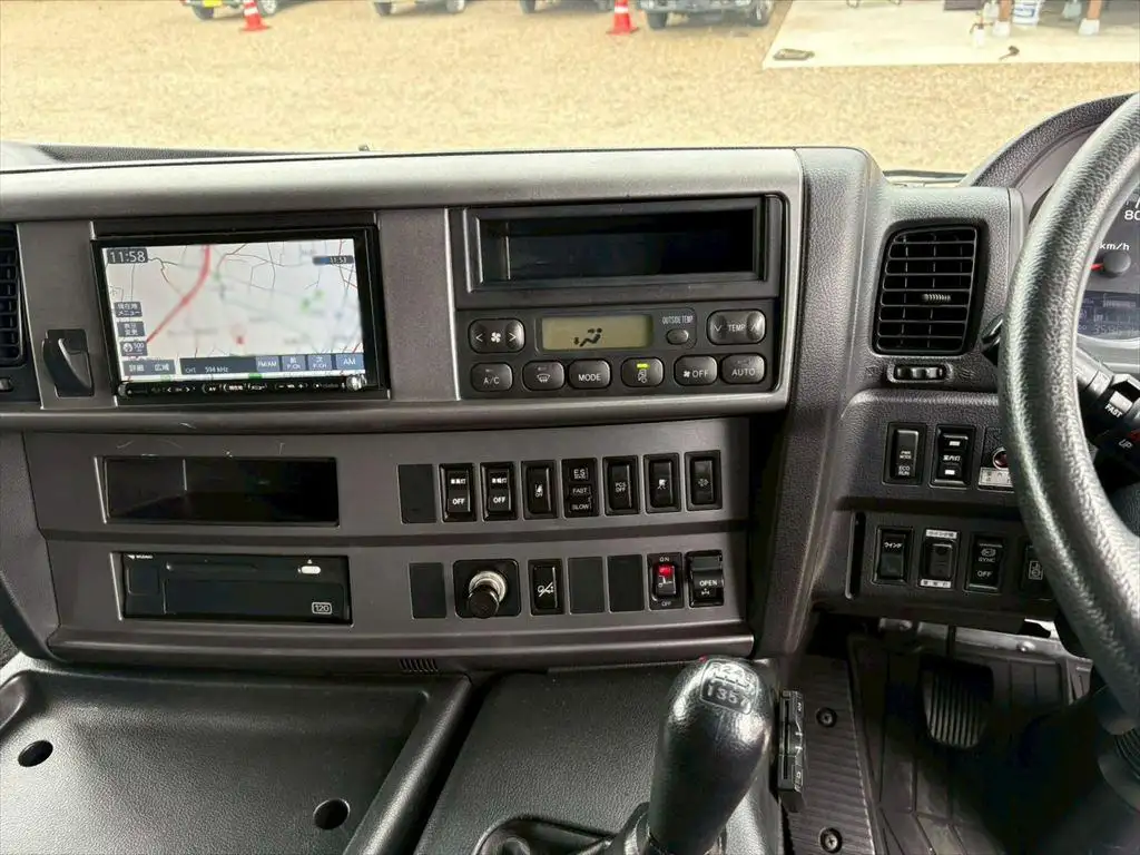 日野 プロフィア 大型 ウイング パワーゲート ハイルーフの中古トラック画像14