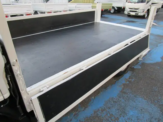 いすゞ エルフ 小型 平ボディ パワーゲート TRG-NJR85Aの中古トラック画像6