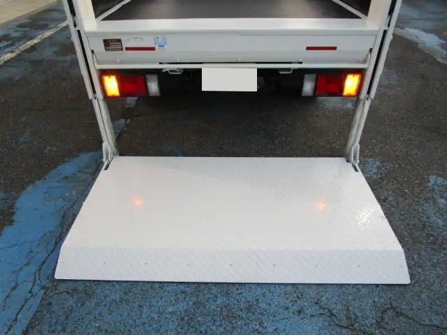 いすゞ エルフ 小型 平ボディ パワーゲート TRG-NJR85Aの中古トラック画像8