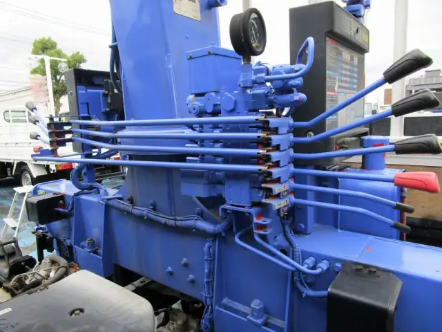 いすゞ エルフ 小型 クレーン付 3段 ラジコンの中古トラック画像8