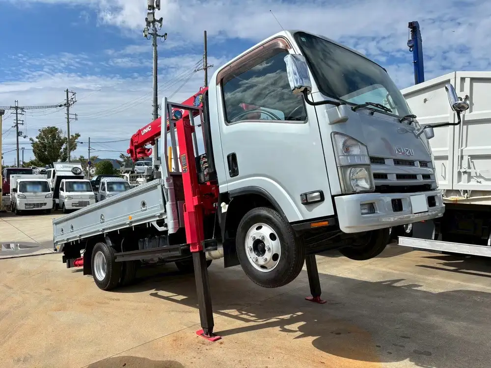 いすゞ エルフ 小型 車両重機運搬 4段クレーン ラジコンの中古トラック画像3