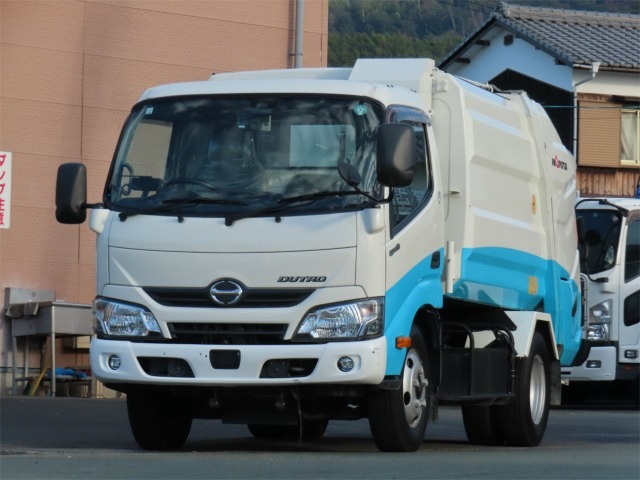 日野 デュトロ 小型 パッカー車