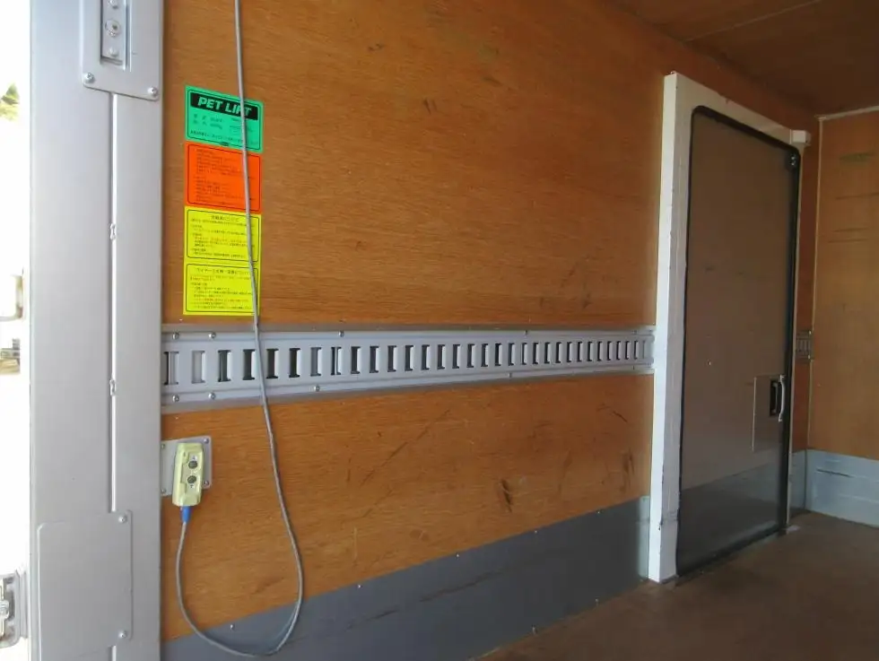 いすゞ エルフ 小型 アルミバン パワーゲート サイドドアの中古トラック画像7