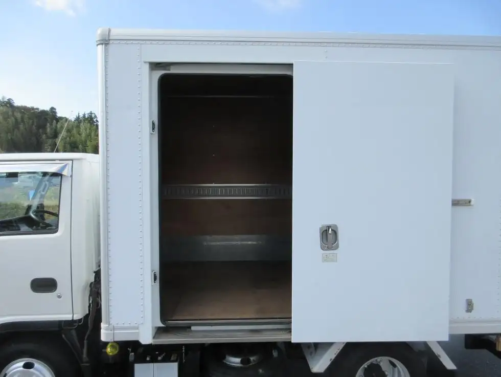 いすゞ エルフ 小型 アルミバン パワーゲート サイドドアの中古トラック画像9