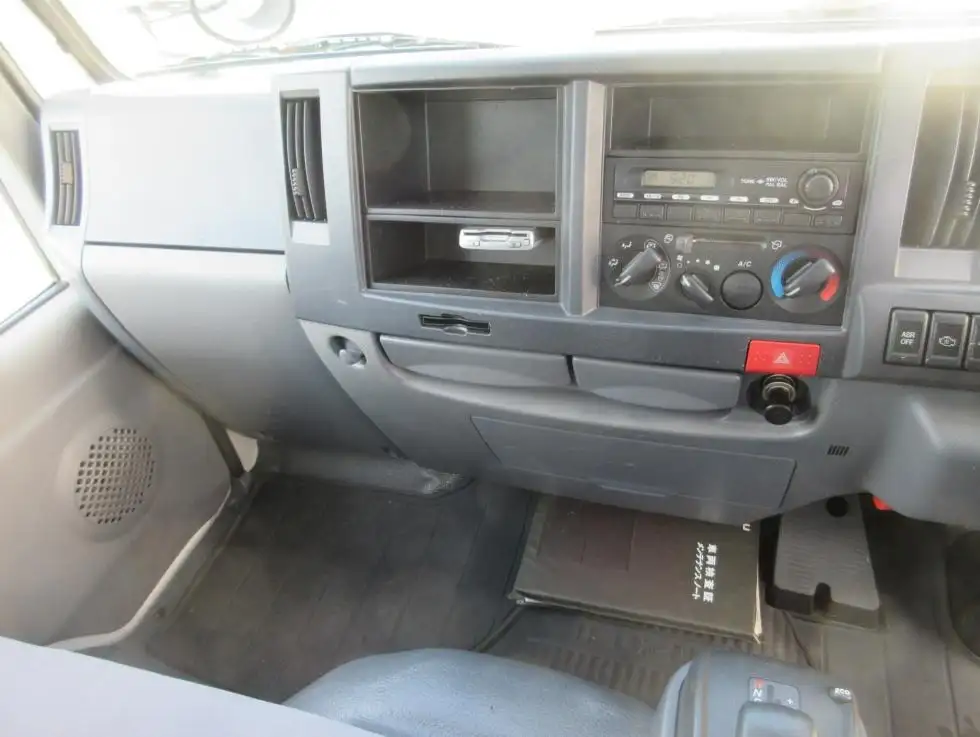 いすゞ エルフ 小型 アルミバン パワーゲート サイドドアの中古トラック画像12