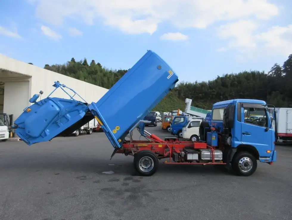 日産UD コンドル 中型/増トン パッカー車 巻き込み式 回転ダンプ式の中古トラック画像5
