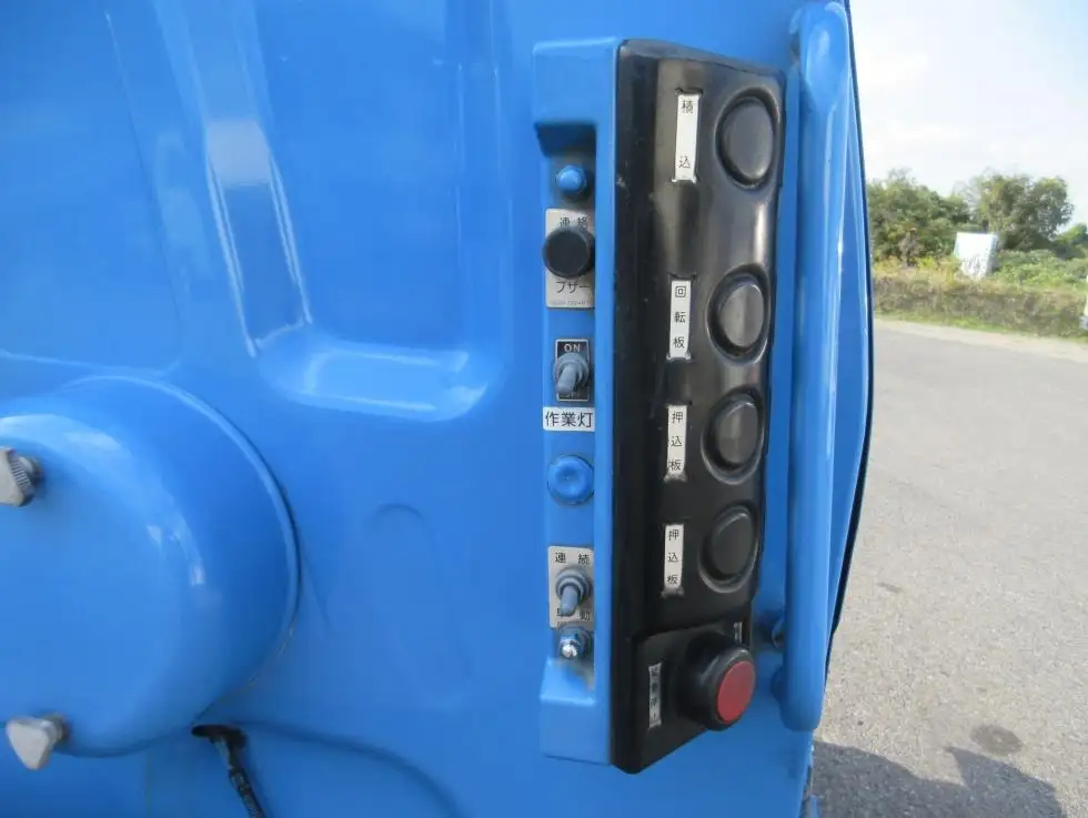 日産UD コンドル 中型/増トン パッカー車 巻き込み式 回転ダンプ式の中古トラック画像9