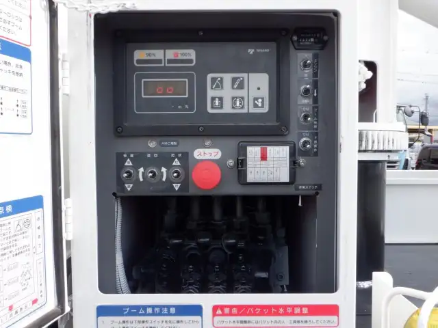 いすゞ エルフ 小型 高所・建柱車 高所作業車 BKG-NKR85Nの中古トラック画像7