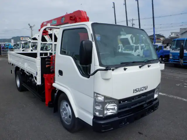 いすゞ エルフ 小型 クレーン付 床鉄板 3段の中古トラック画像2
