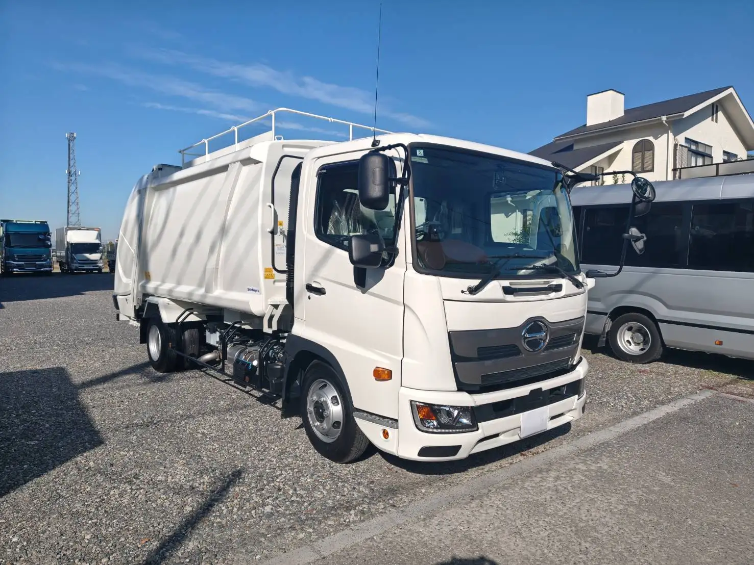 日野 レンジャー 中型/増トン パッカー車 プレス式 2PG-FC2ABAの中古トラック画像2