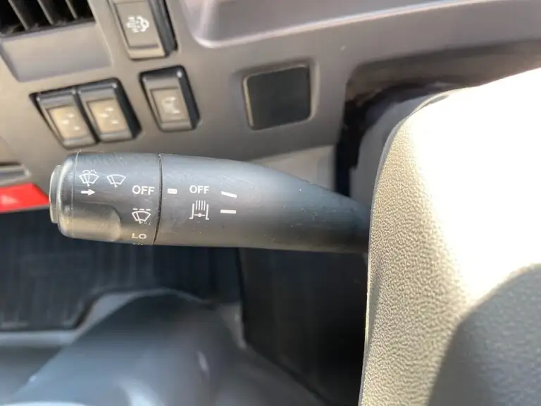 いすゞ エルフ 小型 平ボディ 床鉄板 2RG-NPR88YNの中古トラック画像14