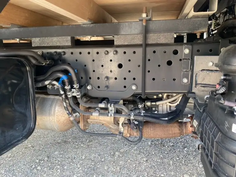 いすゞ エルフ 小型 平ボディ 床鉄板 2RG-NPR88YNの中古トラック画像像17