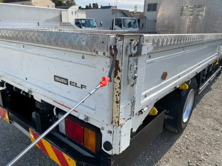 いすゞ エルフ 小型 平ボディ 床鉄板 2RG-NPR88YNの中古トラック画像11