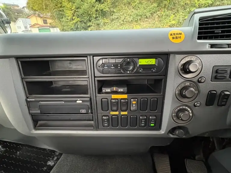 三菱 ファイター 中型/増トン 平ボディ ベッド QKG-FK62FZの中古トラック画像13