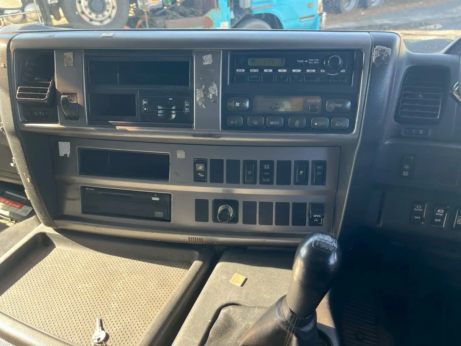 日野 プロフィア 大型 ミキサー・ポンプ ベッド QKG-FS1AKAAの中古トラック画像14