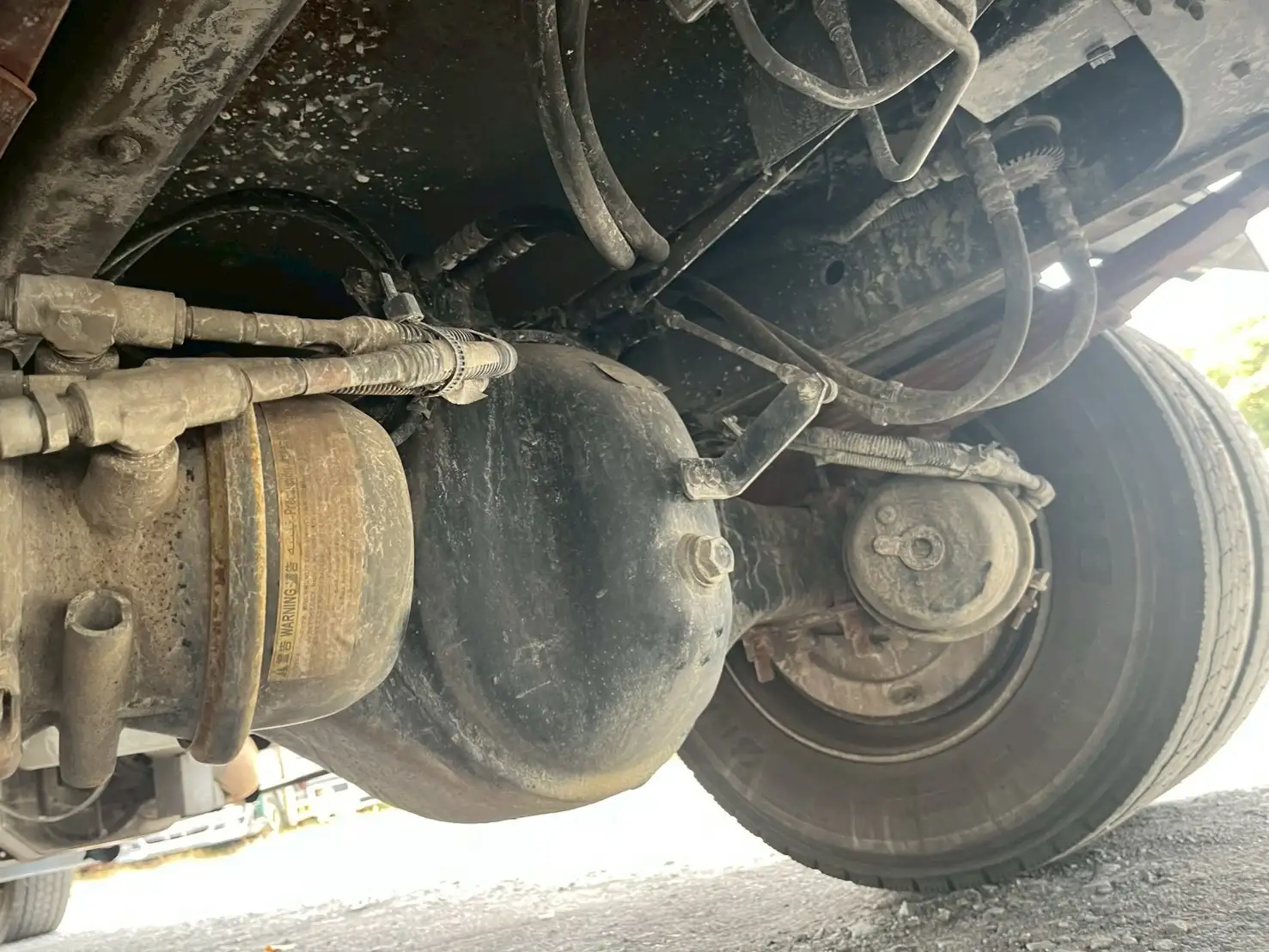 いすゞ フォワード 中型/増トン 平ボディ 床鉄板 ベッドの中古トラック画像18