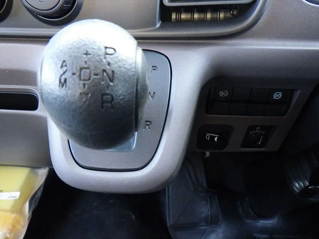 三菱 キャンター 小型 タンク車 ローリー 2RG-FGA50の中古トラック画像15