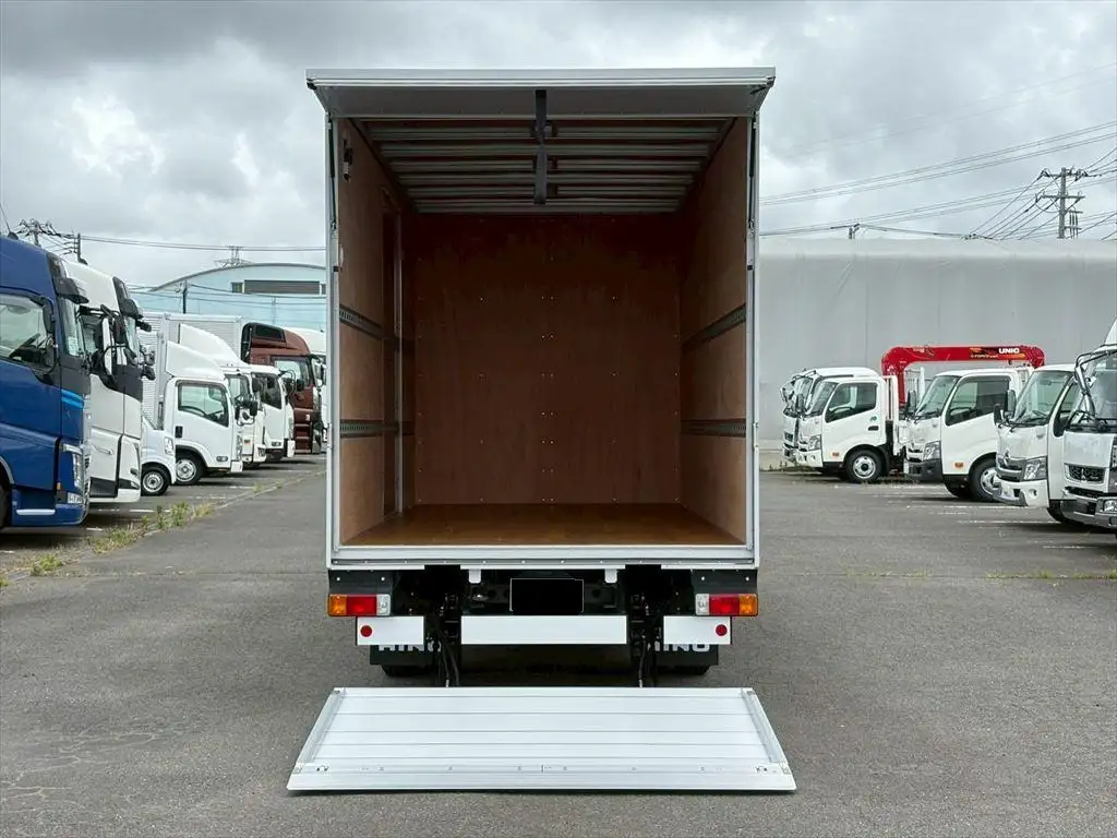 日野 デュトロ 小型 アルミバン パワーゲート サイドドアの中古トラック画像6