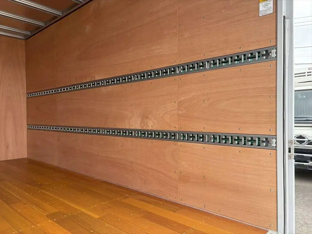 日野 デュトロ 小型 アルミバン パワーゲート サイドドアの中古トラック画像10