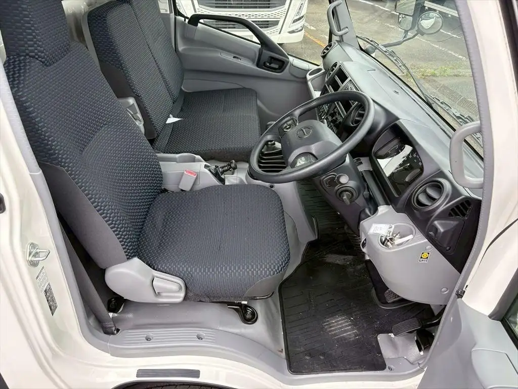 日野 デュトロ 小型 アルミバン パワーゲート サイドドアの中古トラック画像13