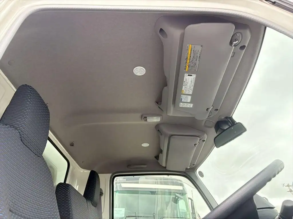 日野 デュトロ 小型 アルミバン パワーゲート サイドドアの中古トラック画像16