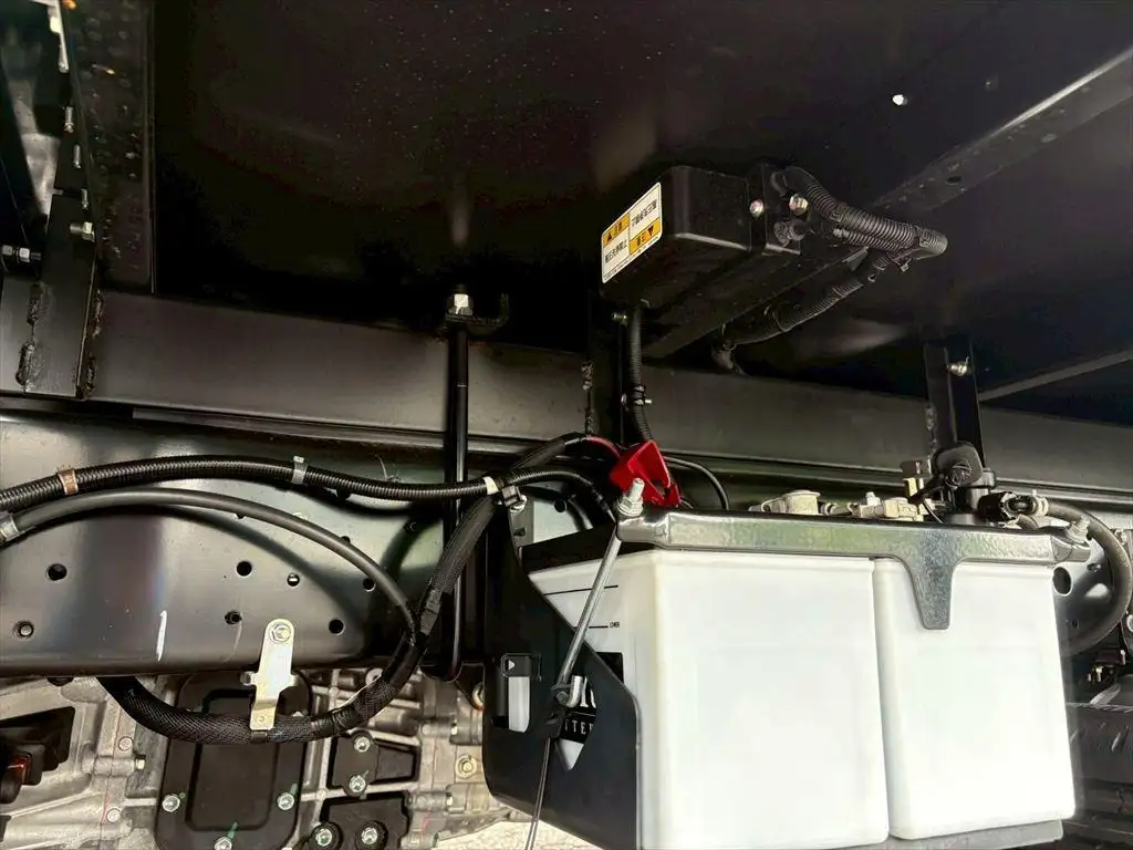 日野 デュトロ 小型 アルミバン パワーゲート サイドドアの中古トラック画像像17