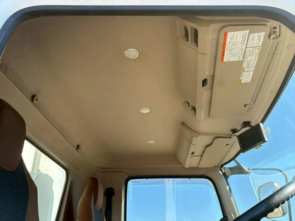 日野 レンジャー 中型/増トン 冷凍冷蔵 低温 パワーゲートの中古トラック画像16