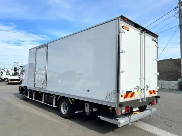 日野 レンジャー 中型/増トン 冷凍冷蔵 パワーゲート 床アルミの中古トラック画像6