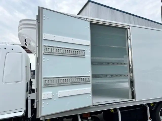 日野 レンジャー 中型/増トン 冷凍冷蔵 パワーゲート 床アルミの中古トラック画像7