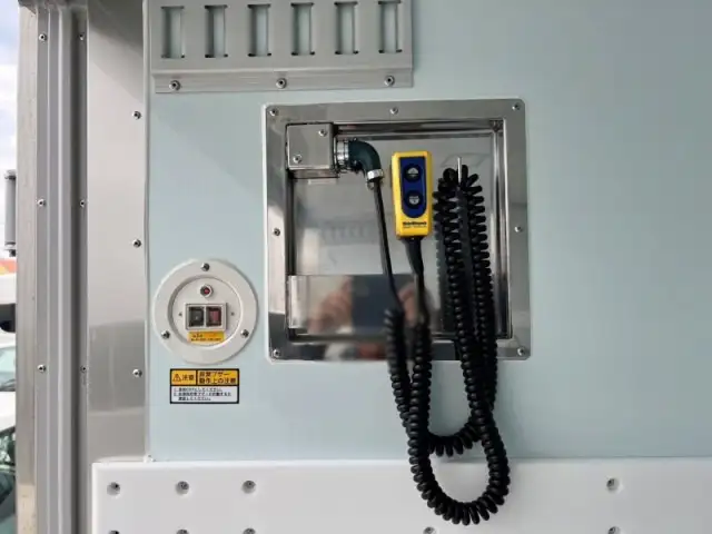 日野 レンジャー 中型/増トン 冷凍冷蔵 パワーゲート 床アルミの中古トラック画像9