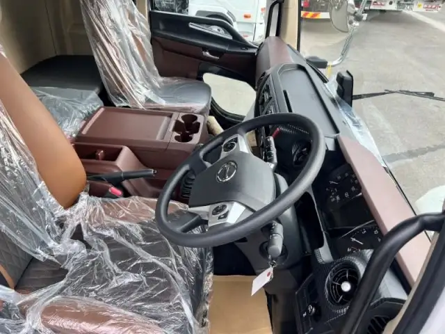 日野 レンジャー 中型/増トン 冷凍冷蔵 パワーゲート 床アルミの中古トラック画像11