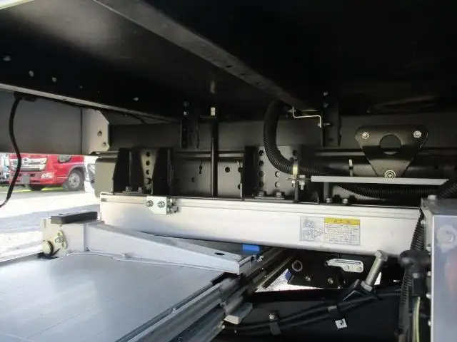 日野 レンジャー 中型/増トン アルミバン パワーゲート サイドドアの中古トラック画像18