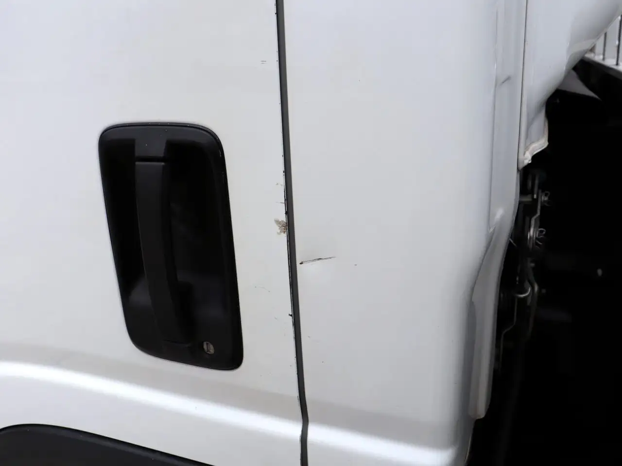 いすゞ エルフ 小型 平ボディ TKG-NPR85AR H25の中古トラック画像9