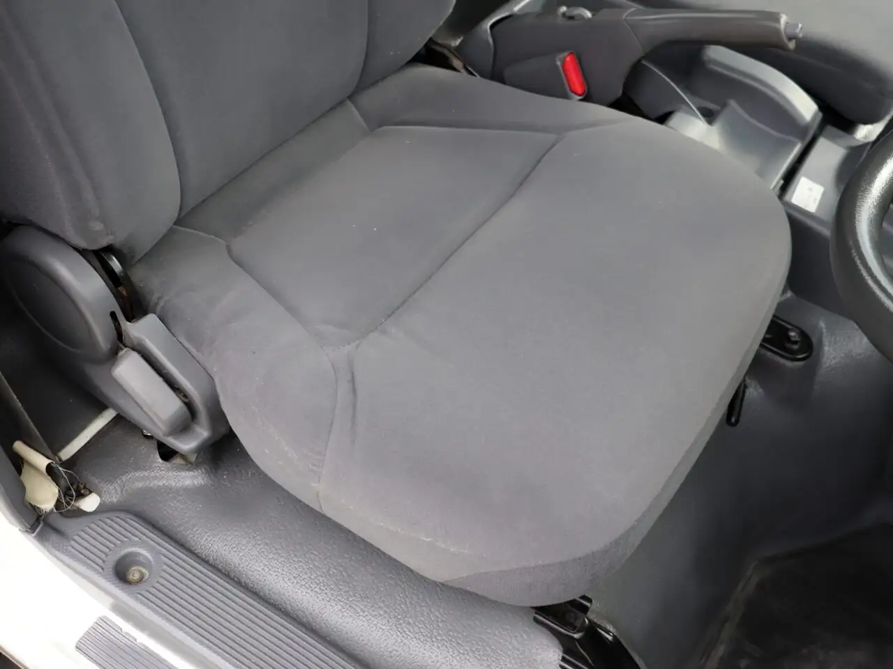 いすゞ エルフ 小型 平ボディ TKG-NPR85AR H25の中古トラック画像12