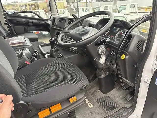 日野 プロフィア 大型 トラクター ハイルーフ 1デフの中古トラック画像11