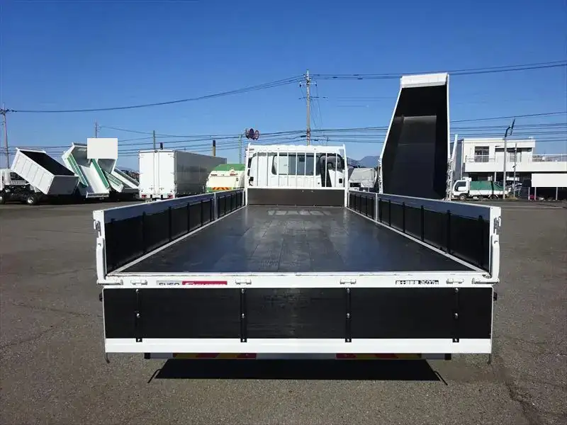 三菱 ファイター 中型/増トン 平ボディ 2KG-FK62F R7の中古トラック画像6