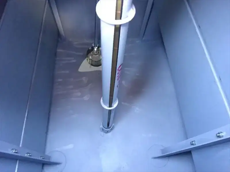 三菱 キャンター 小型 タンク車 ローリー 2PG-FEB90の中古トラック画像7