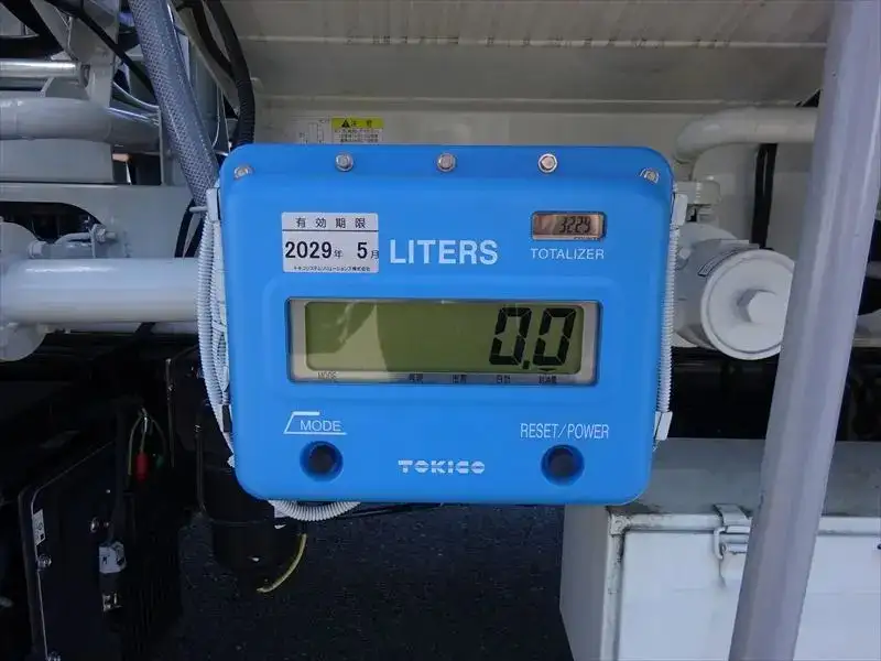 三菱 キャンター 小型 タンク車 ローリー 2PG-FEB90の中古トラック画像9