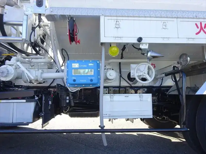 三菱 キャンター 小型 タンク車 ローリー 2PG-FEB90の中古トラック画像8