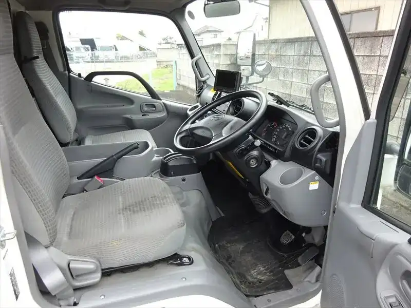 日野 デュトロ 小型 冷凍冷蔵 低温 スタンバイの中古トラック画像11