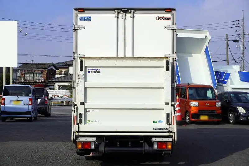 いすゞ エルフ 小型 アルミバン パワーゲート TRG-NLR85ANの中古トラック画像3