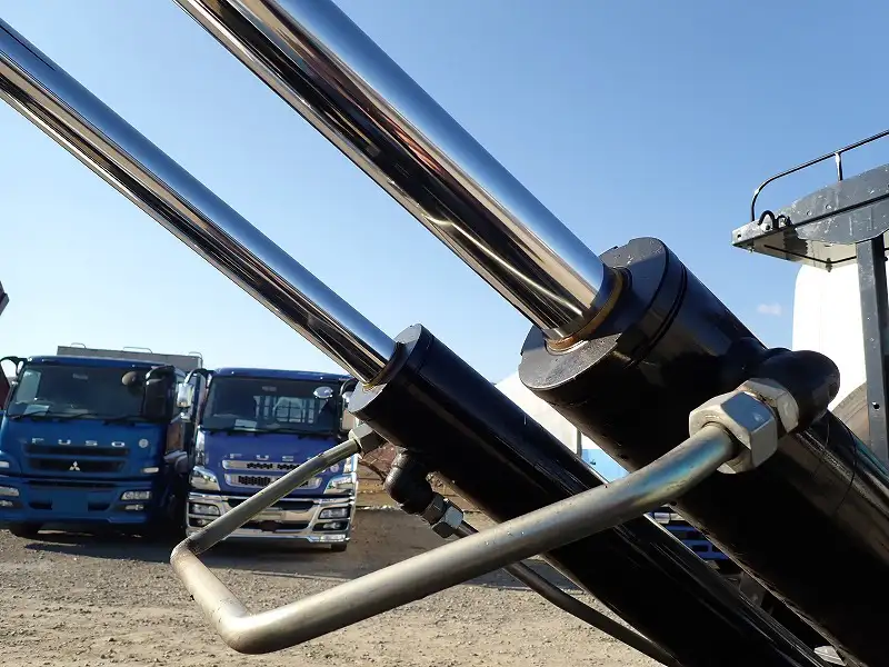 いすゞ フォワード 中型/増トン アームロール ツインホイスト 2RG-FRR90S2の中古トラック画像16