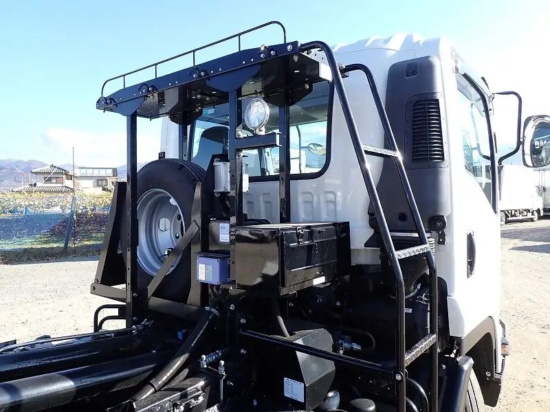 いすゞ フォワード 中型/増トン アームロール ツインホイスト 2RG-FRR90S2の中古トラック画像9