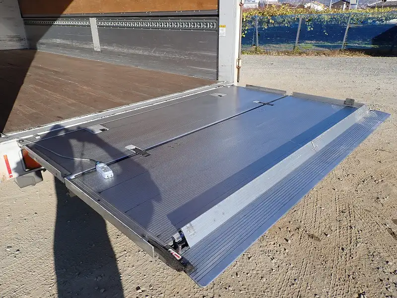 日野 レンジャー 中型/増トン ウイング パワーゲート エアサスの中古トラック画像10