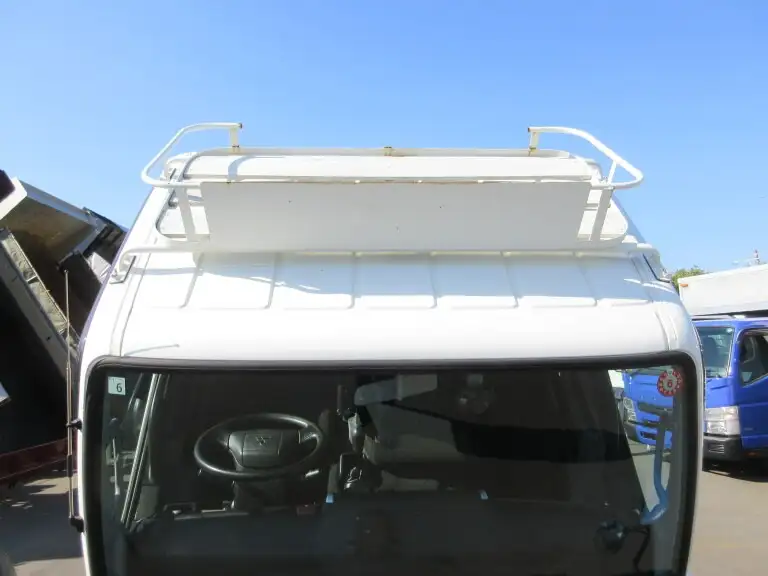 三菱 キャンター 小型 平ボディ 床鉄板 2RG-FBA20の中古トラック画像11