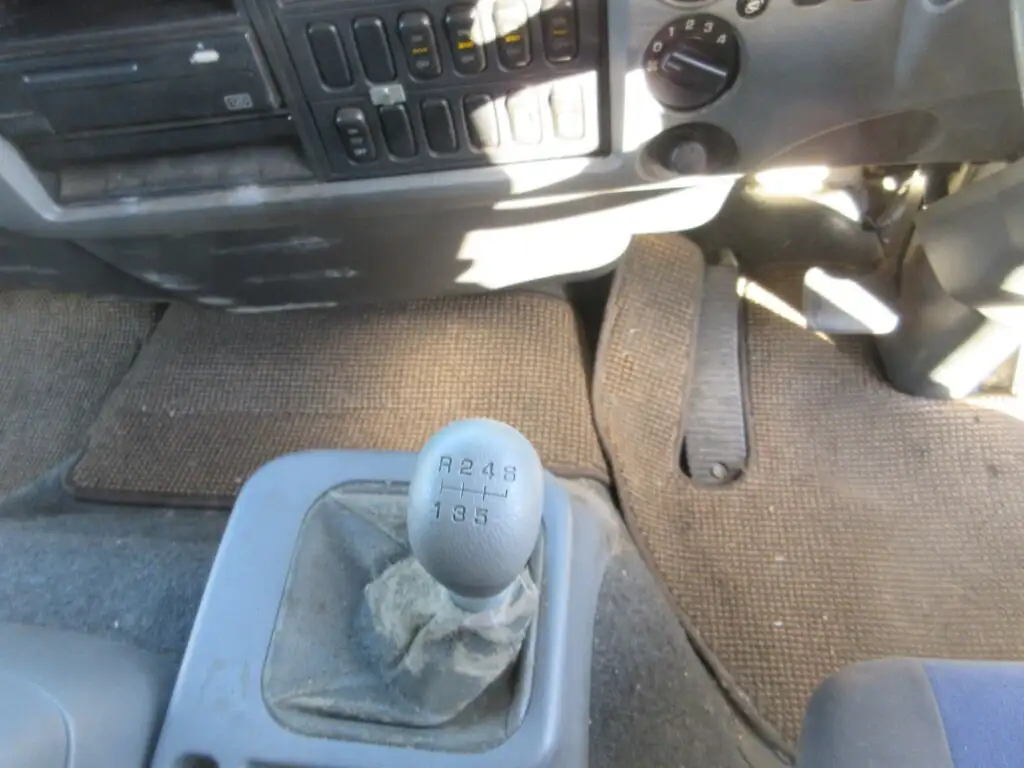 三菱 ファイター 中型/増トン ウイング エアサス ベッドの中古トラック画像13